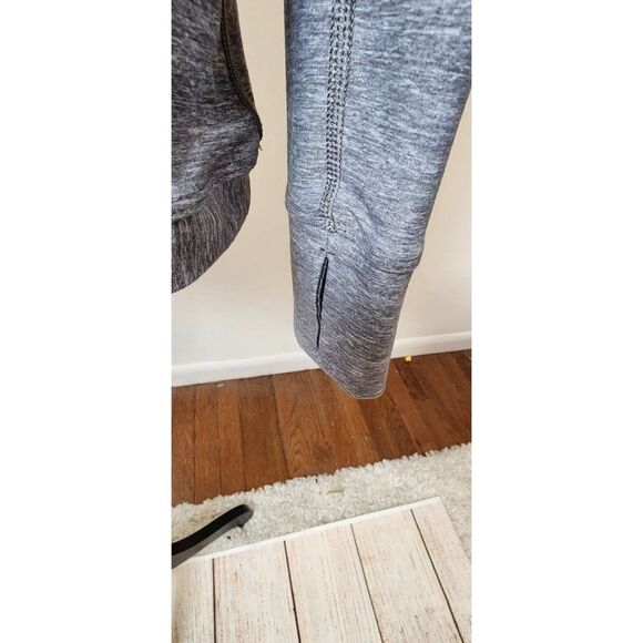 Lululemon Define Pullover Jacket Women's Size 6 Half Zip Long Sleeve, Thumbholes - Picture 7 of 7